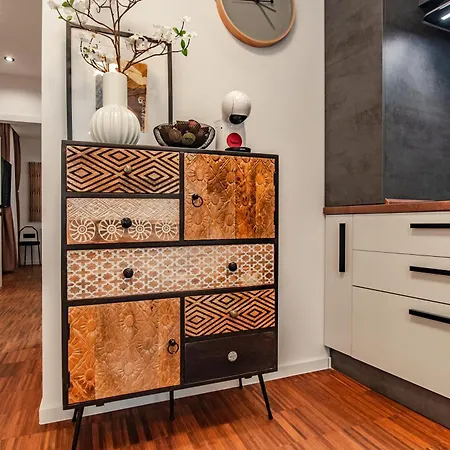 Апартаменты Six In The Apartment, Любляна