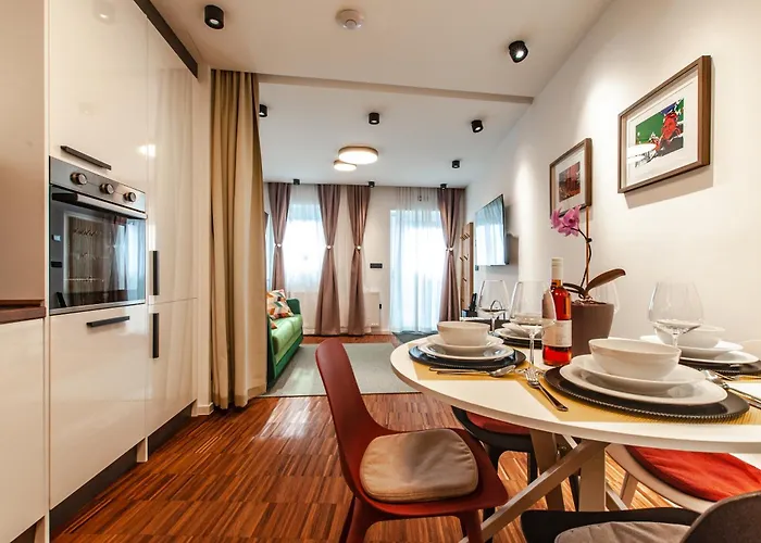 Six In The Apartment, * Любляна