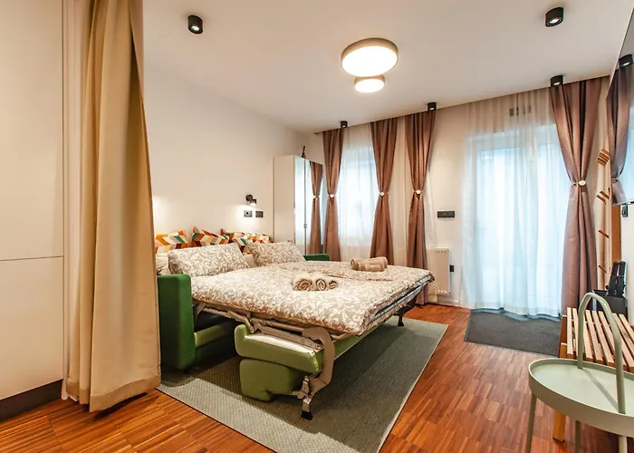 Six In The Apartment, Apartment Ljubljana