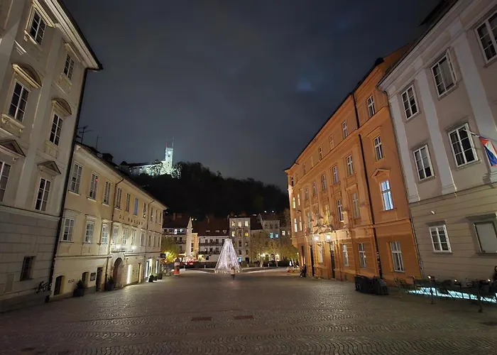 Six In The Apartment, * Laibach