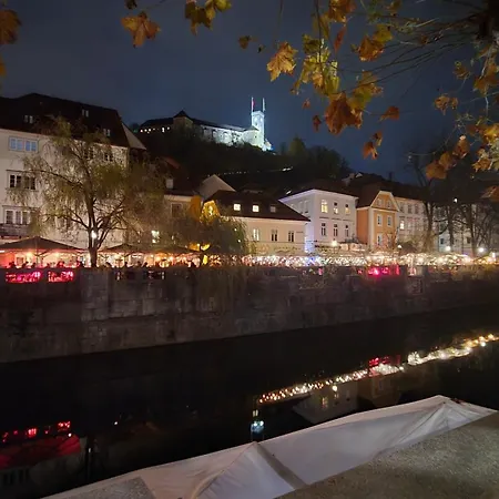 Six In The Apartment, * Lublana