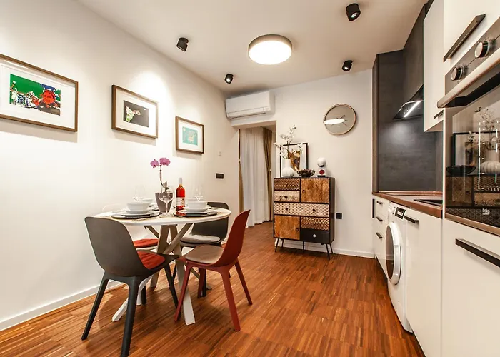 Apartament Six In The Apartment,